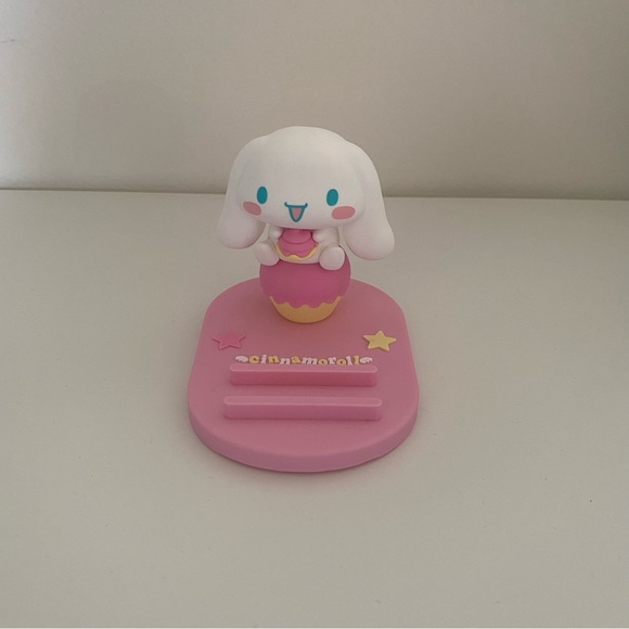 Sanrio Accessories - Miniso Sanrio Cinnamoroll Pink Phone Holder